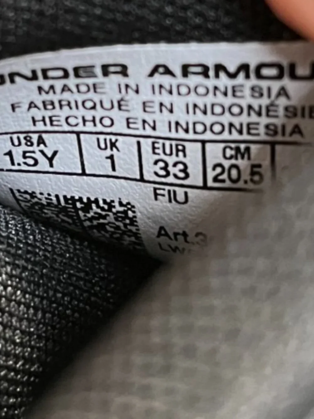 Under Armour Spotlight Franchise 4 RM Boys Size 1.5Y Black White Football Cleats